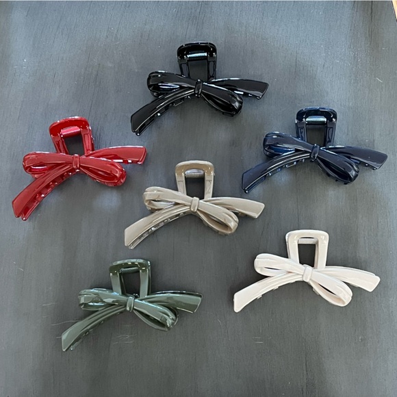 Black Bow Glossy Ribbon Coquette Girl 4" Large Lobster Claw Hair Clip Classic - Picture 2 of 4